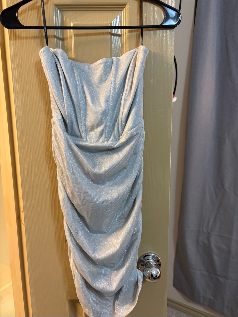Forever 21 Silver Sparkle Strapless Ruched Dress